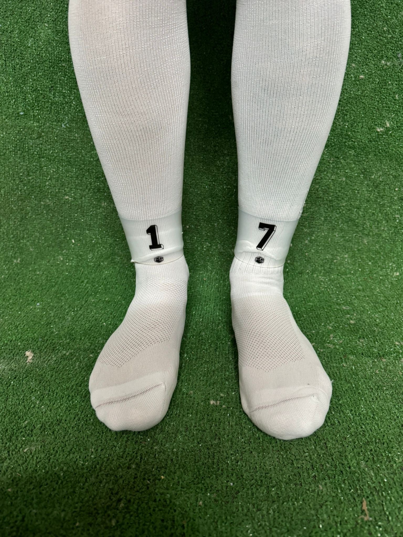 PERSONALIZZABILE - FUTURE STAR® Fascia di sostegno in silicone per parastinchi e calzerotti